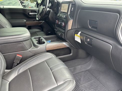 Used 2023 Chevrolet Silverado 2500 High Country w/ Z71 Off-Road Package image 16