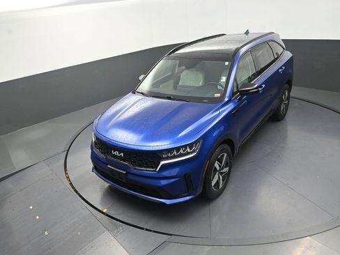 Used 2022 Kia Sorento S w/ Panoramic Sunroof Package image 14