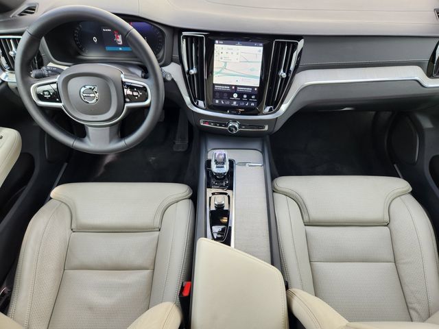 Certified 2025 Volvo V60 B5 Cross Country Ultra AWD/4WD image 12
