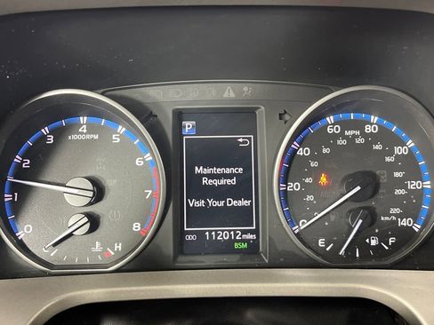 Used 2018 Toyota RAV4 XLE w/ Plus Extra Value Package image 20