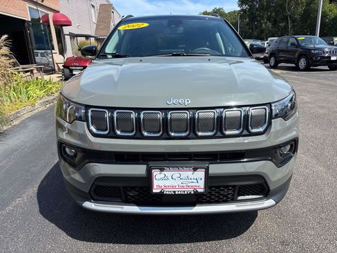 Used 2022 Jeep Compass Limited image 2