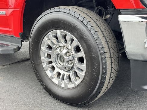 Used 2022 Ford F250 Lariat w/ Chrome Package image 22