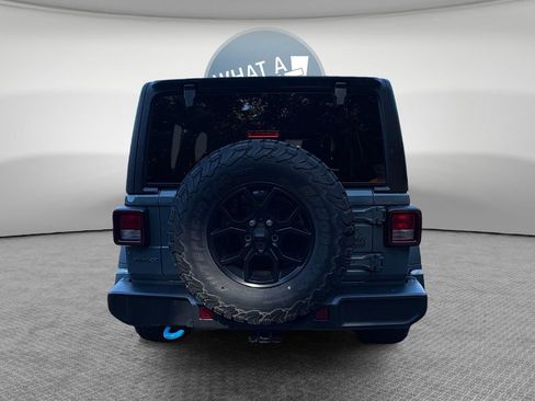 Used 2024 Jeep Wrangler Unlimited AWD/4WD image 5