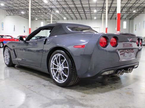 Used 2013 Chevrolet Corvette Convertible image 21