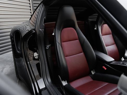 Certified 2018 Porsche 911 Turbo AWD/4WD image 35