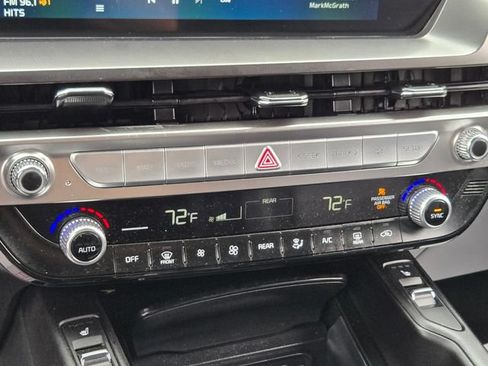 Used 2025 Kia Telluride S AWD/4WD image 29