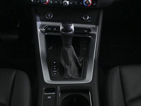 Used 2024 Audi Q3 2.0T Premium image 14