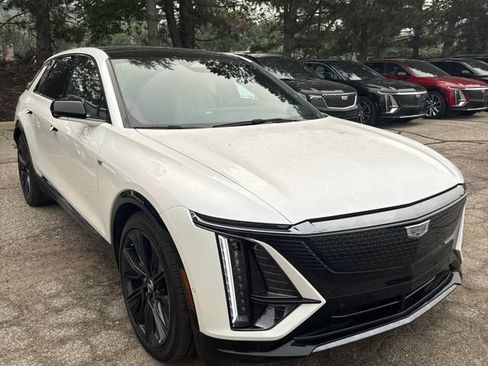 Certified 2024 Cadillac Lyriq Sport w/ Nappa Leather Package AWD/4WD image 2