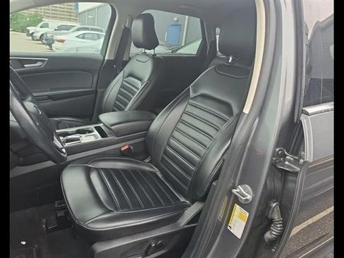 Used 2024 Ford Edge SEL w/ Convenience Package AWD/4WD image 3