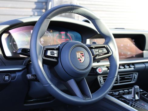 Certified 2025 Porsche 911 Carrera S RWD image 4