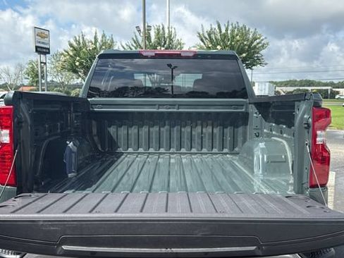 Used 2026 Chevrolet Silverado 1500 LT AWD/4WD image 10