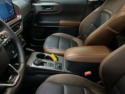 Certified 2025 Ford Bronco Sport Outer Banks w/ Outer Banks Tech Package+ image 21