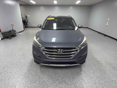 Used 2017 Hyundai Tucson Limited w/ Limited Ultimate Package 03 FWD image 8