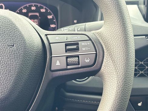 Certified 2023 Honda Accord EX image 27