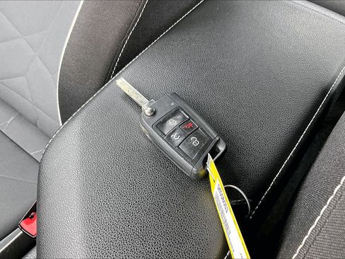 Used 2025 Volkswagen Jetta Sport FWD image 15