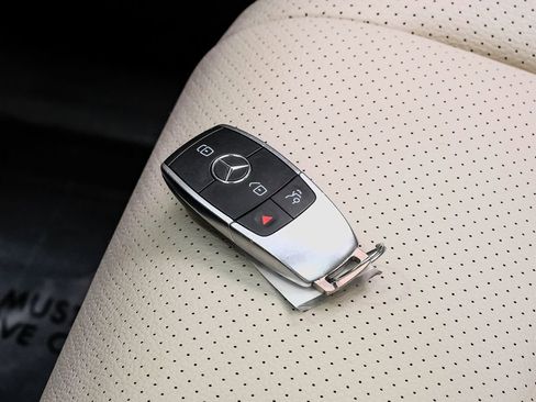 Used 2020 Mercedes-Benz GLE 350 w/ AMG Line Exterior image 52