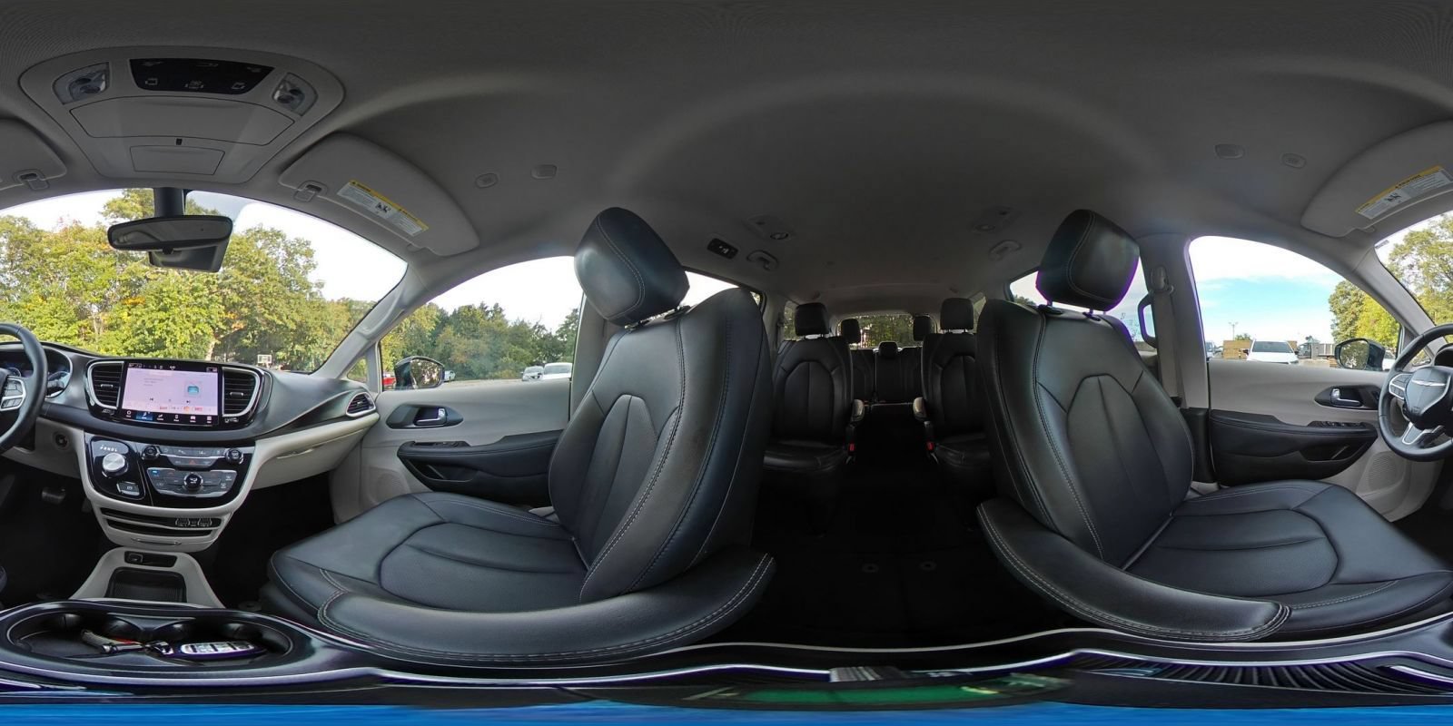 Used 2024 Chrysler Pacifica Touring-L FWD image 44