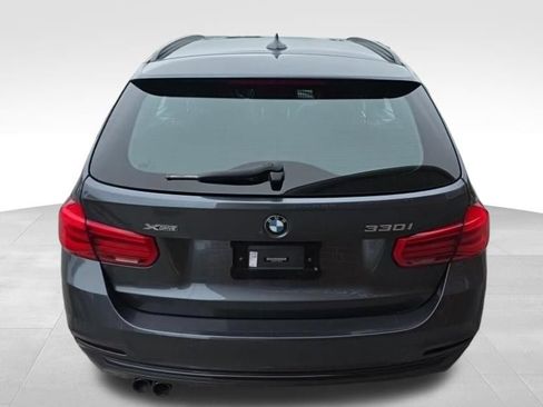 Used 2019 BMW 330i xDrive Wagon w/ Convenience Package AWD/4WD image 5