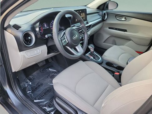 Used 2020 Kia Forte LXS FWD image 14