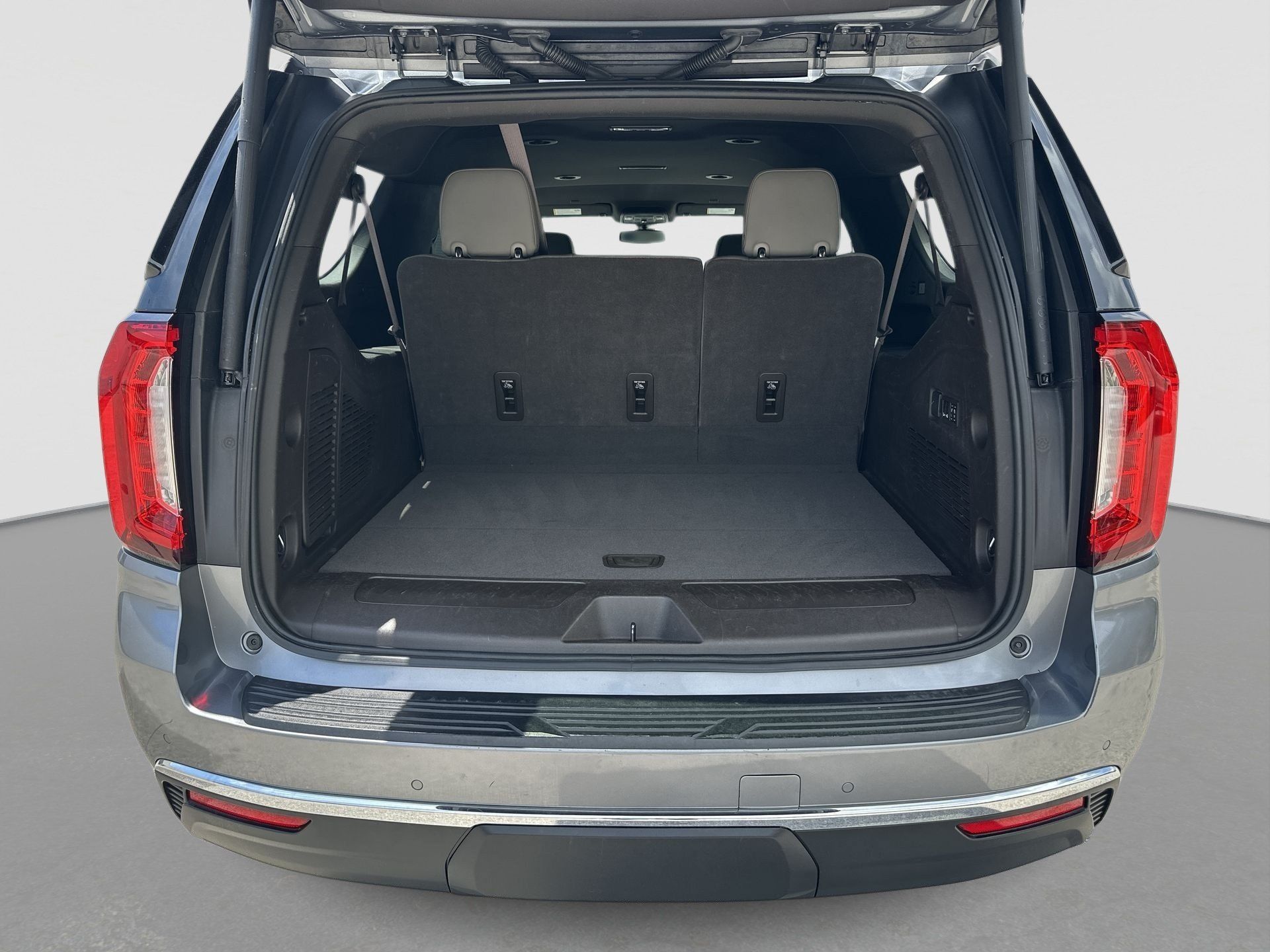 Certified 2022 GMC Yukon XL SLT w/ SLT Luxury Package RWD image 25