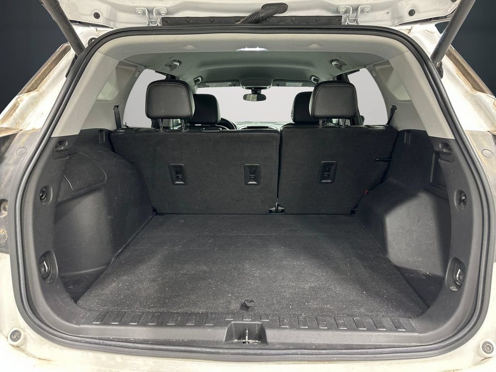 Used 2021 GMC Terrain SLT FWD image 12