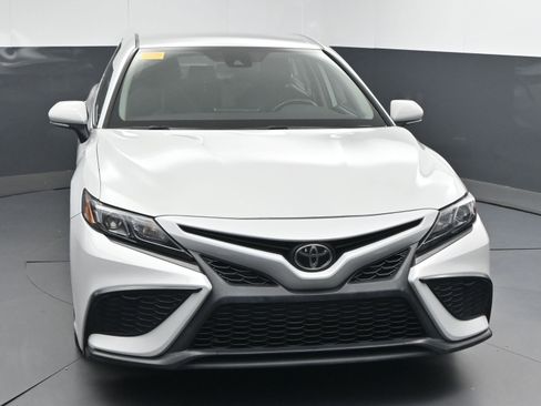 Certified 2024 Toyota Camry SE image 2