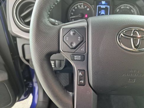 Used 2022 Toyota Tacoma TRD Sport w/ TRD Premium Sport Package RWD image 14