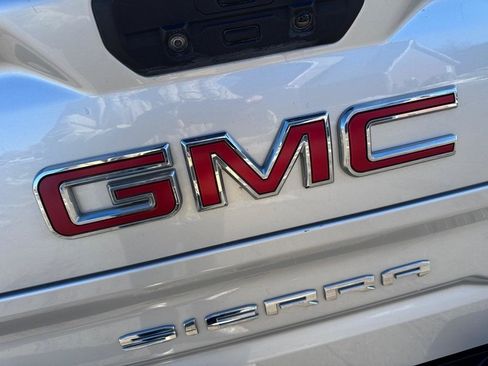 Used 2019 GMC Sierra 1500 SLT image 13