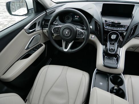Certified 2025 Acura RDX w/Technology Package image 9