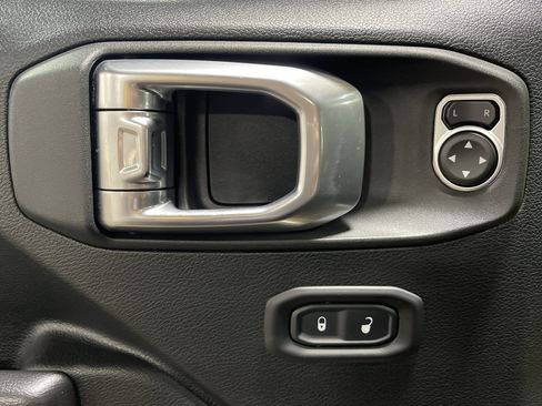 Used 2021 Jeep Wrangler Unlimited Sport image 8