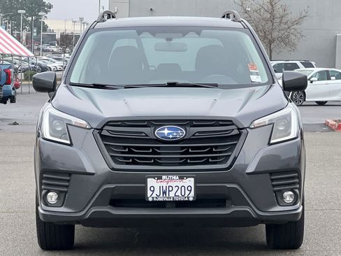 Used 2024 Subaru Forester Premium image 10