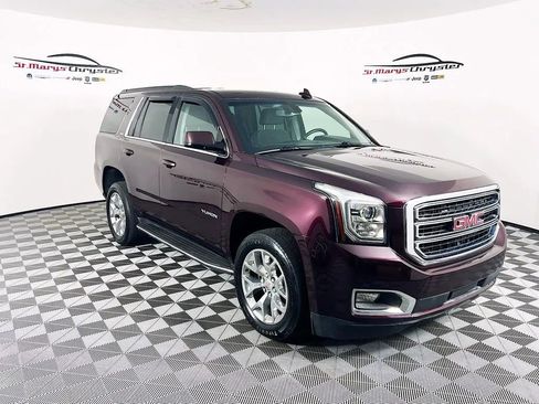 Used 2017 GMC Yukon SLE w/ SLE Value Package AWD/4WD image 1