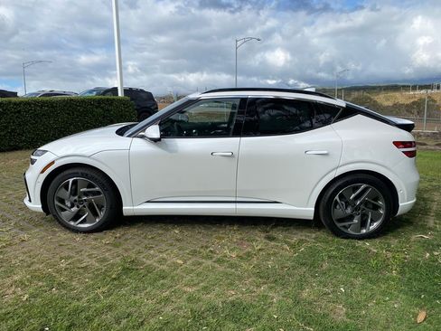 New 2026 Genesis GV60 Advance image 21