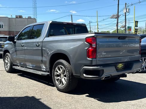 Used 2019 Chevrolet Silverado 1500 High Country w/ Technology Package image 4