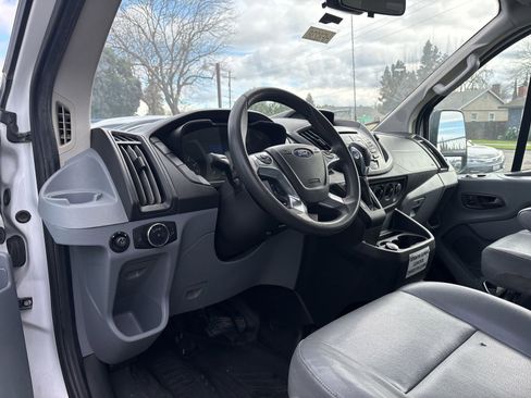 Used 2018 Ford Transit 350 XL image 5