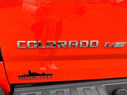 Used 2019 Chevrolet Colorado ZR2 w/ ZR2 Dusk Special Edition image 27