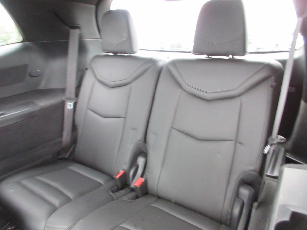 Certified 2022 Cadillac XT6 Premium Luxury w/ LPO, Floor Liner Package AWD/4WD image 22