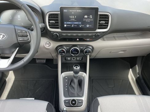 New 2026 Hyundai Venue SEL FWD image 19