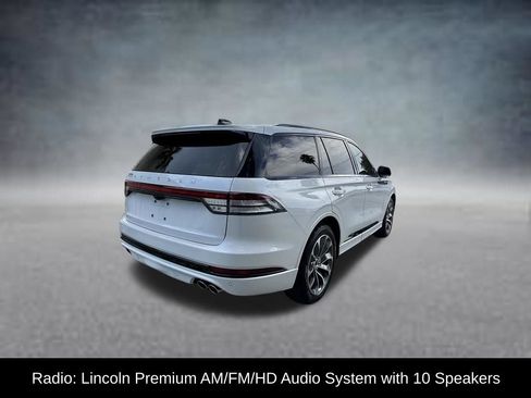 Used 2026 Lincoln Aviator 2WD w/ Jet Appearance Package image 7