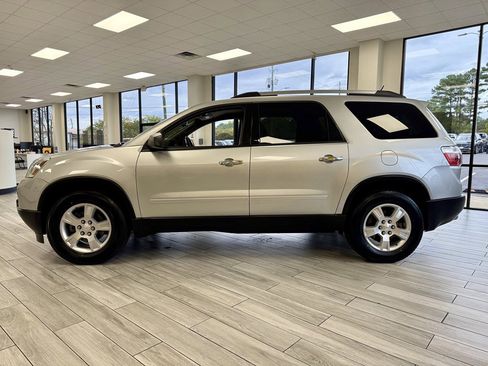 Used 2012 GMC Acadia SL w/ Preferred Package image 4