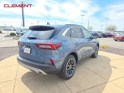 New 2025 Ford Escape SE image 8
