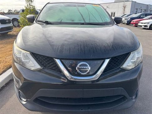 Used 2019 Nissan Rogue Sport S w/ Appearance Package image 2