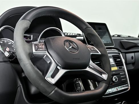 Used 2017 Mercedes-Benz G 550 Squared image 19