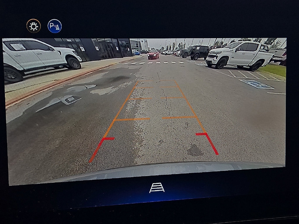 Used 2026 Chevrolet Equinox LT w/ Convenience Package II FWD image 13