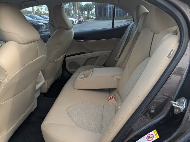 Used 2019 Toyota Camry LE FWD image 14