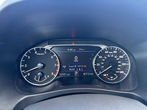 Used 2024 Nissan Altima 2.5 SV AWD/4WD image 44