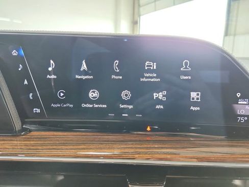 Used 2023 Cadillac Escalade ESV Premium Luxury RWD image 30