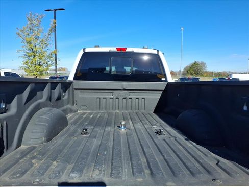 Certified 2022 Ford F450 Limited w/ FX4 Off-Road Package image 10