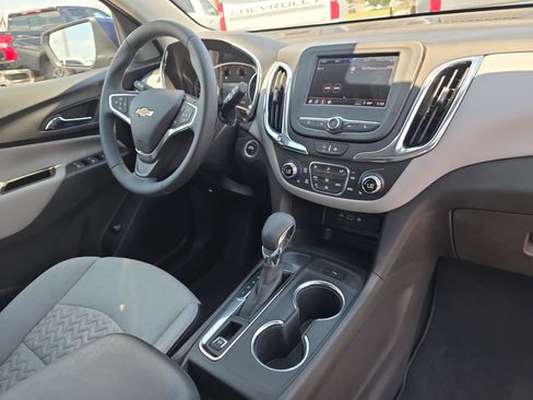 Used 2023 Chevrolet Equinox LT FWD image 16