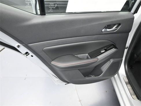 New 2025 Nissan Altima 2.5 SR image 30